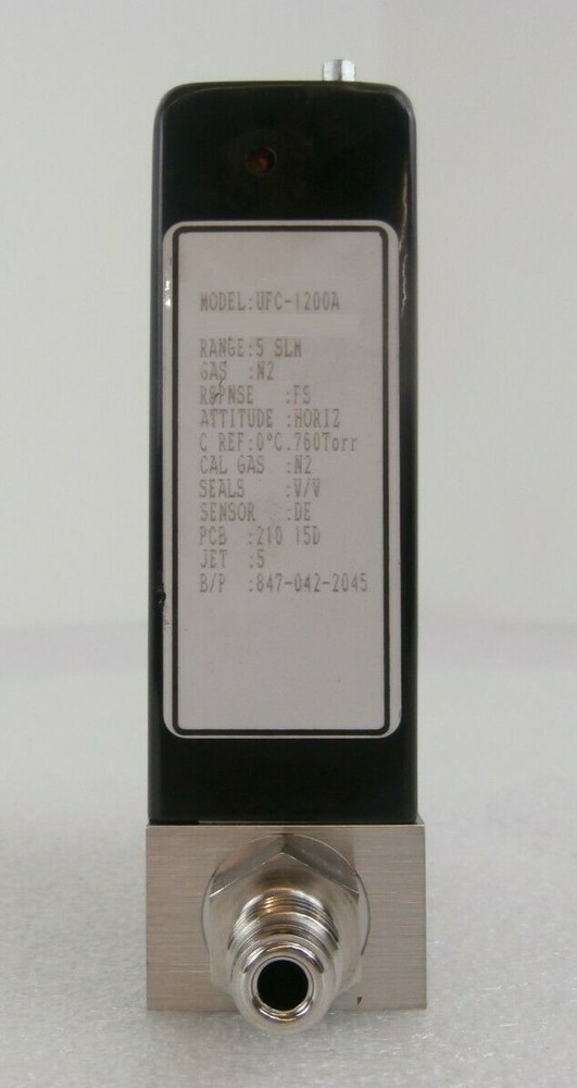 UNIT Instruments UFC-1200A Mass Flow Controller MFC Balzers 847-042-2045 Working