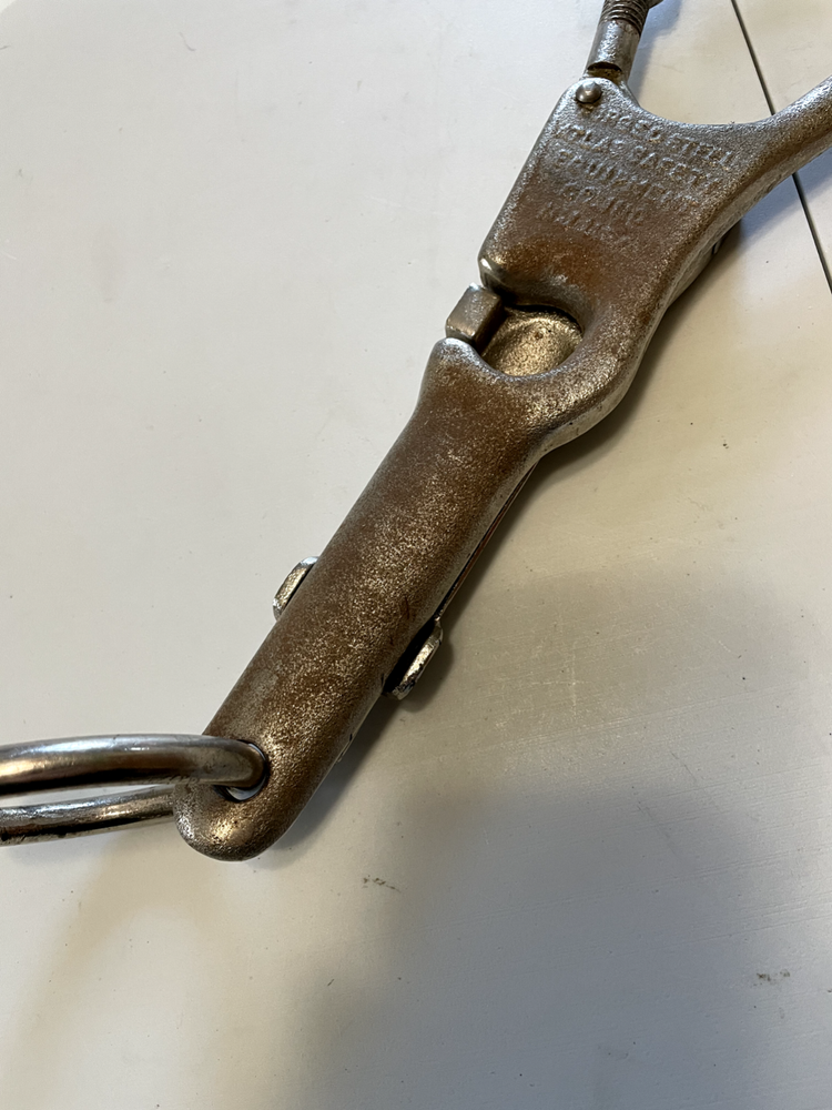 atlas safty equipment / fireman repelling hook.