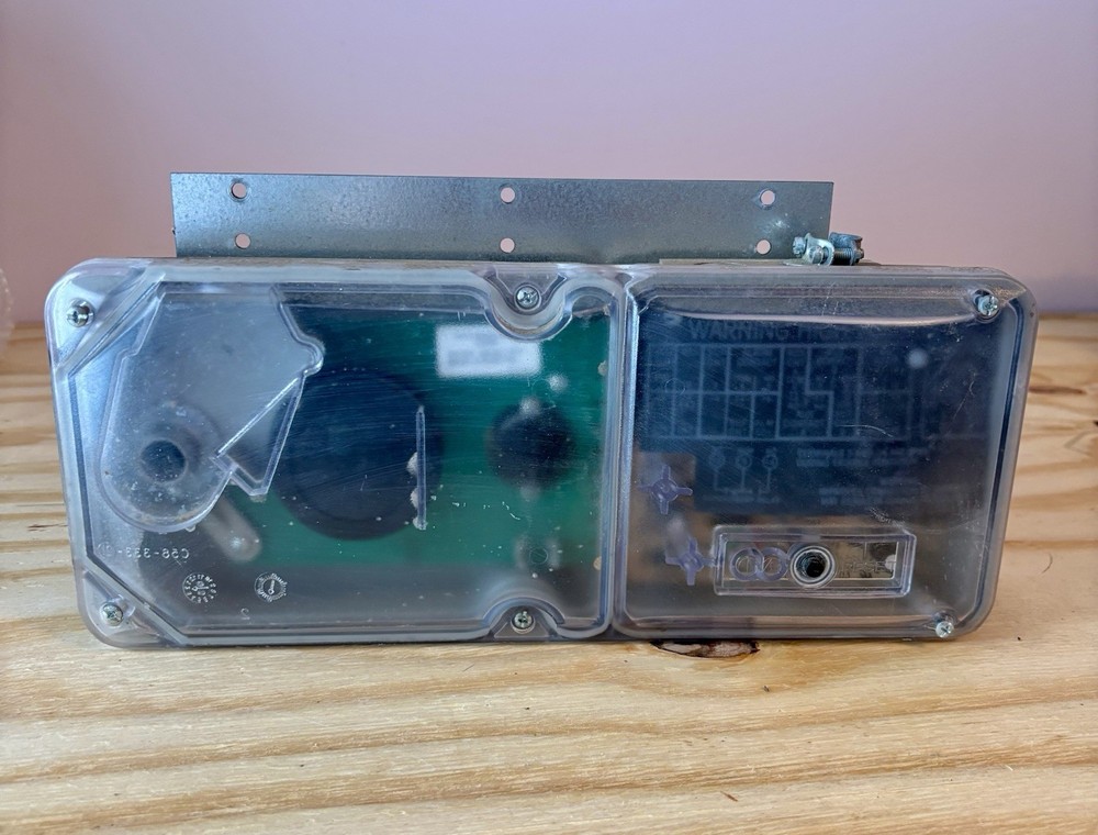 (2) System Sensor DH100ACDCLP Smoke Detector Pre-owned