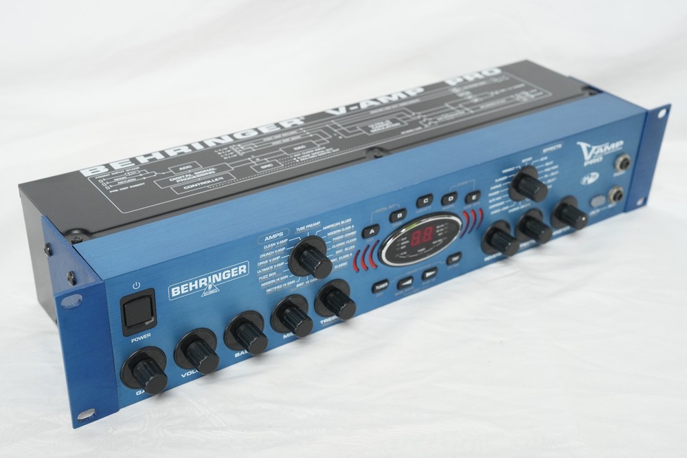 BEHRINGER V-AMP PRO Guitar Amp Simulator/Multi-Effects , Excellent Condition