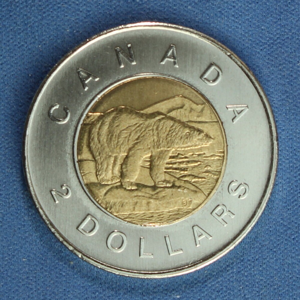Canada 2011 Toonie 2$ from a Mint Roll (Normal Reverse)