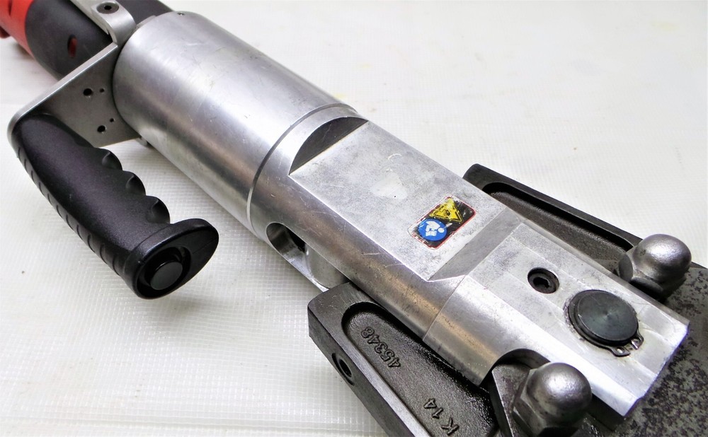 NOVA PRESS ACO401 Battery Pressing Tool with Case.