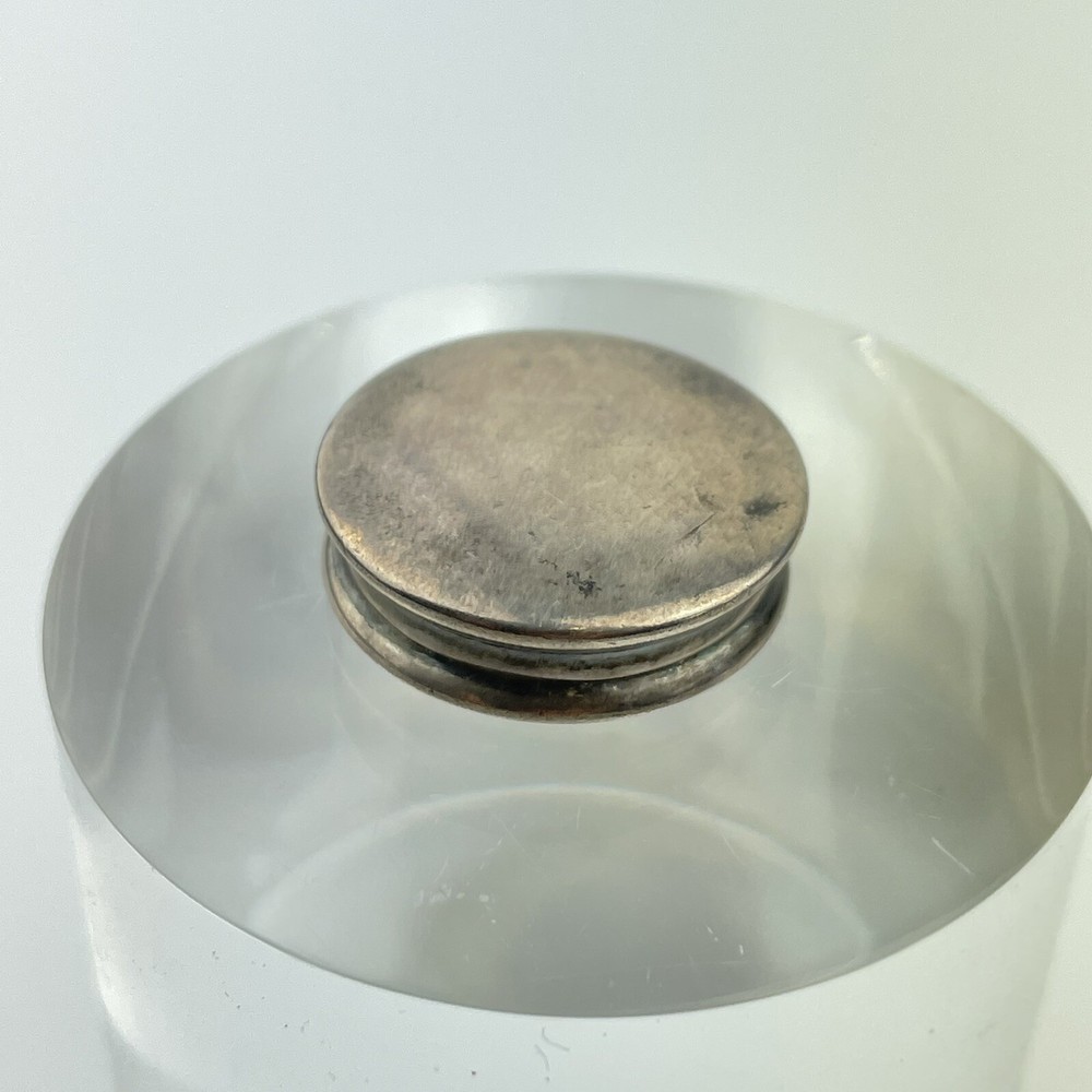 Antique Solid Silver Round Pill Box M & C Lister Ltd 1908 Diameter 2.2cm