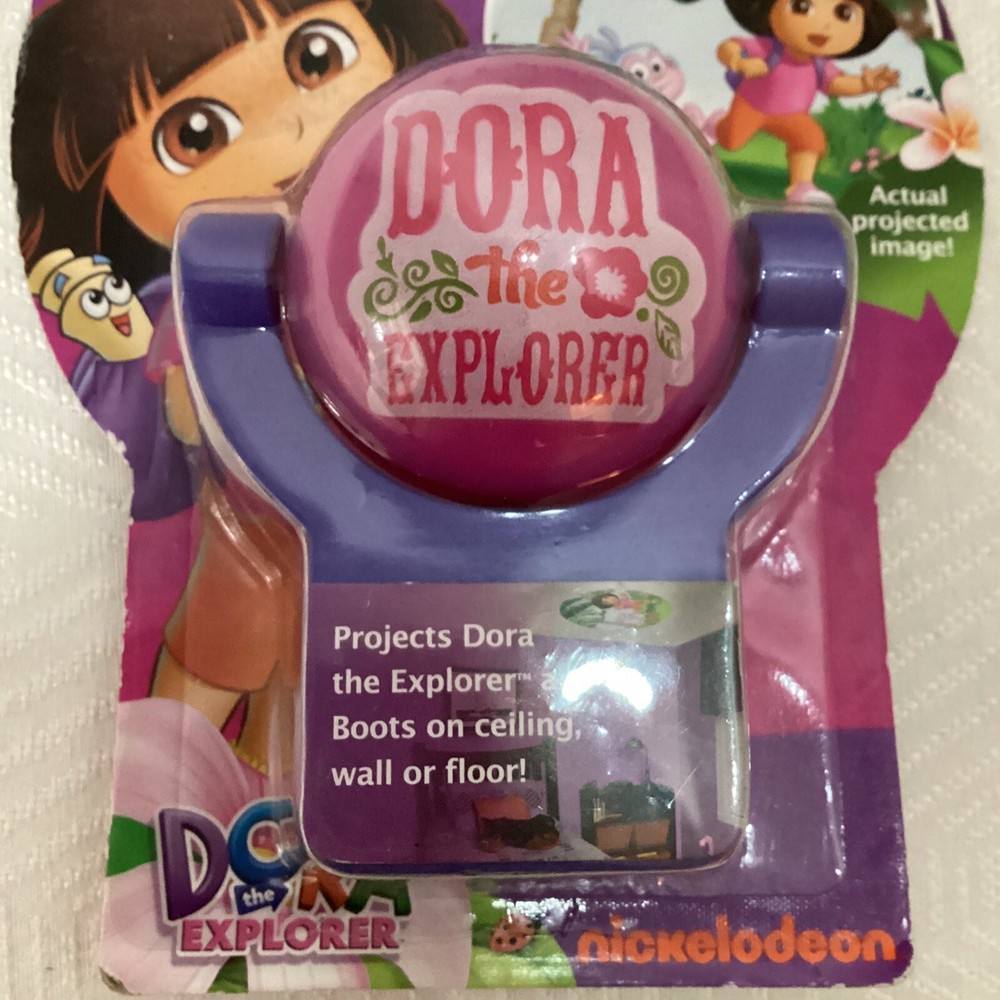 Dora The Explorer Projectables Night Light NIP Light Sensing 3-Ft Projection