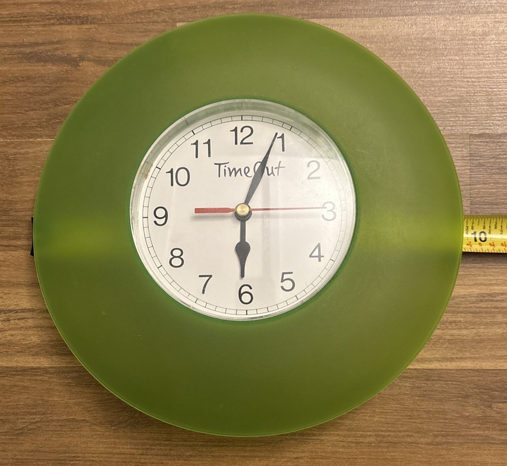 1990s Y2K wall clock Timeout Green Round Plastic