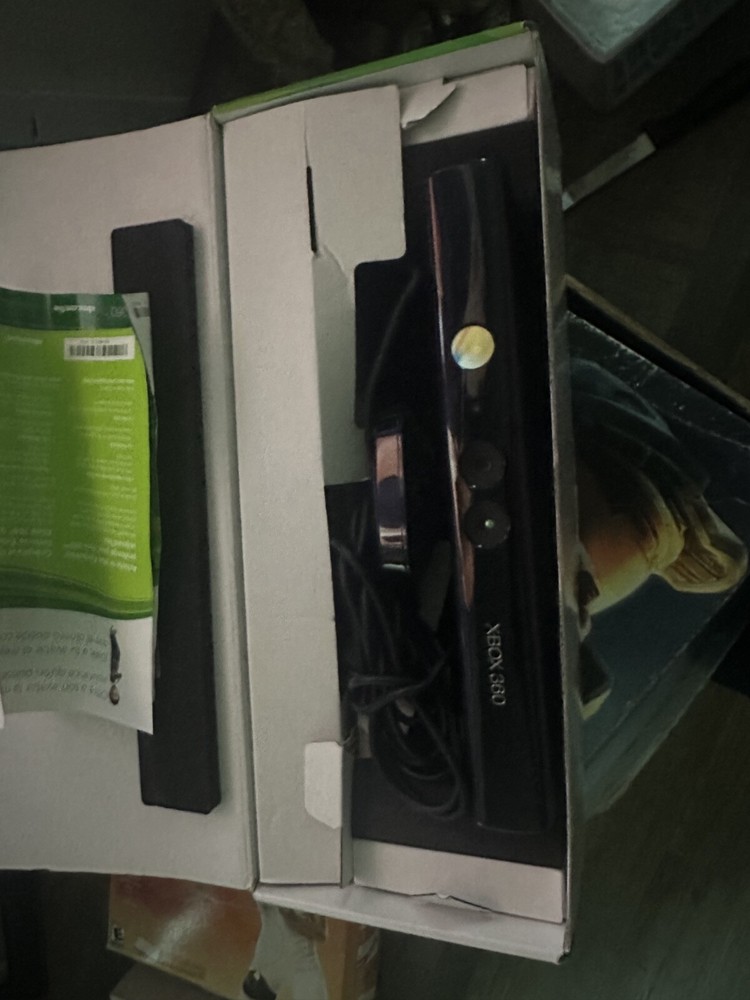 Microsoft Motion Sensing Gaming Controller For Xbox 360 with Full Game
