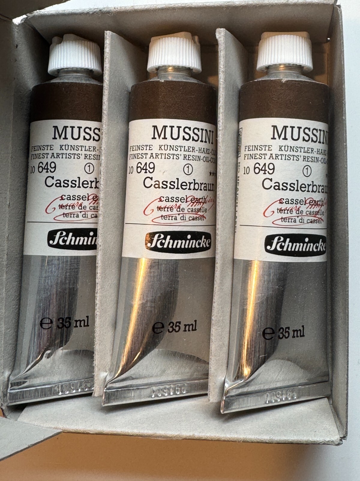 Schmincke Mussini Oil Paint - No. 649 Cassel Earth - 3 Pack NOS 35ml