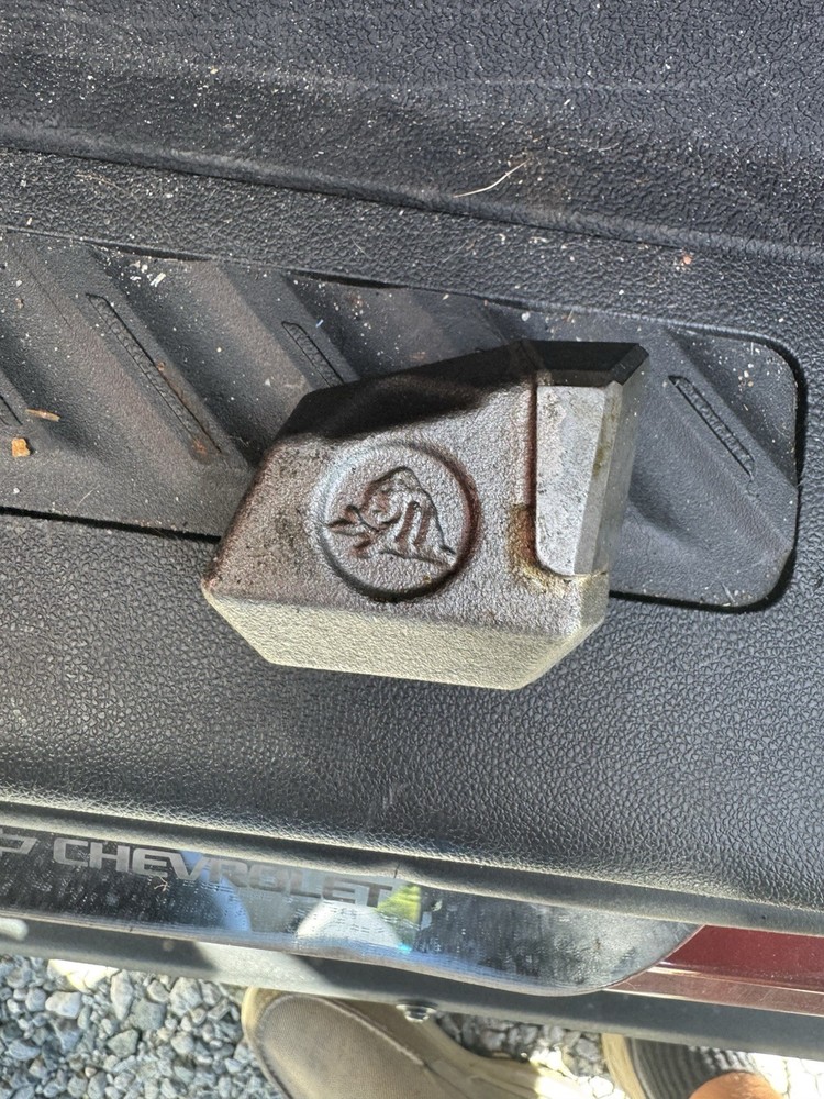 Weld on cutting tool