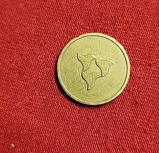 Coin World Token Free Shipping
