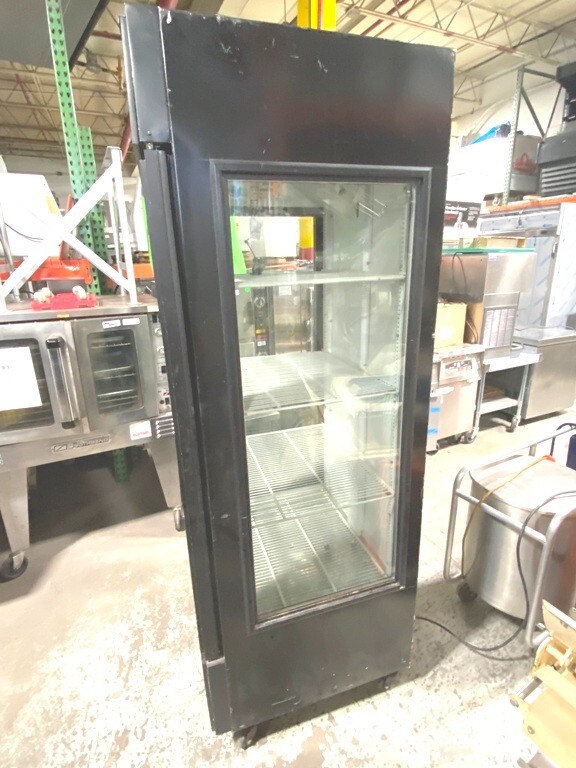 Cooler/ True GEM-26 Single Door 360 Degree Display Cooler