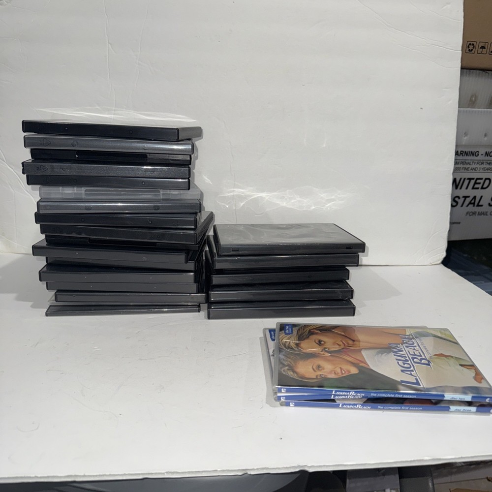 (26) Mostly New DVD Cases Single and double Disc Empty Replacement Cases