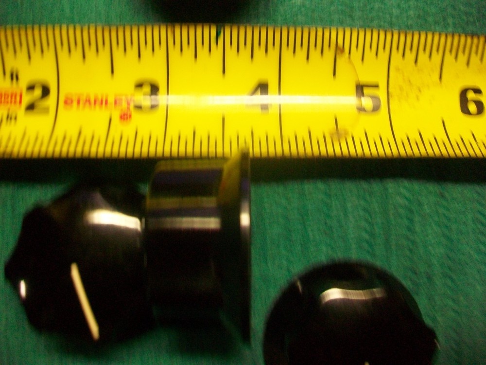 ADJUSTABLE TURN KNOBS ( 5 ) X 1/4' HOLE MOUNT