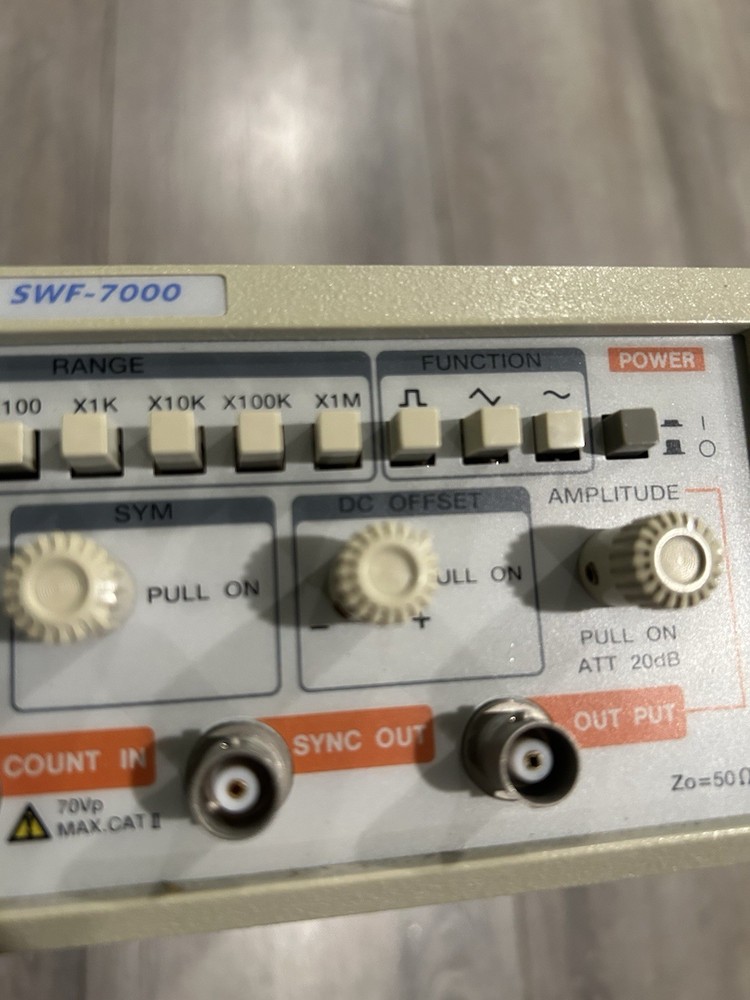 Circuit Test Function Generator SWF-7000 Tested, accurate