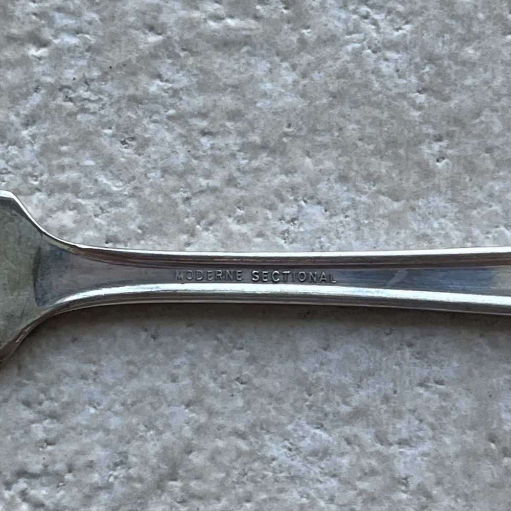 National Silver Co. Moderne Pattern Silverplate Flat Handle Butter Spreader 3 PC