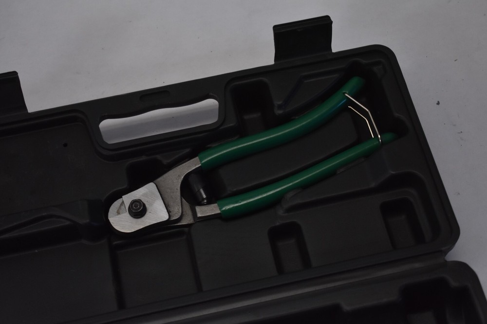 Hydraulic Crimping Tool Set w Gloves & Cable Cutters MISSING ONE PIECE