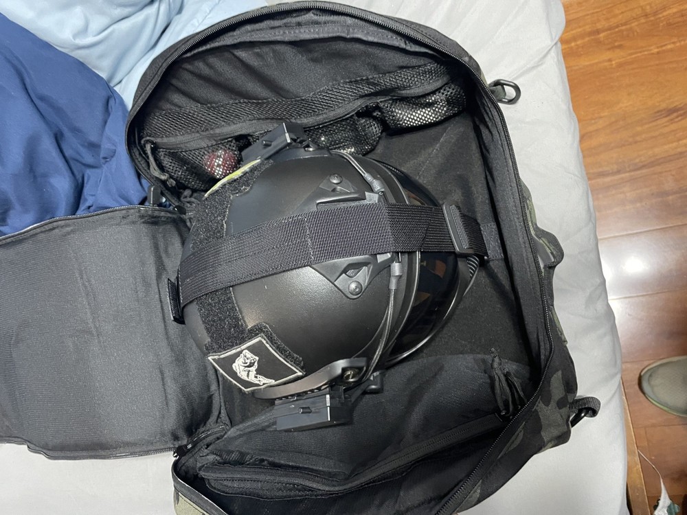 helmet bag with pockets