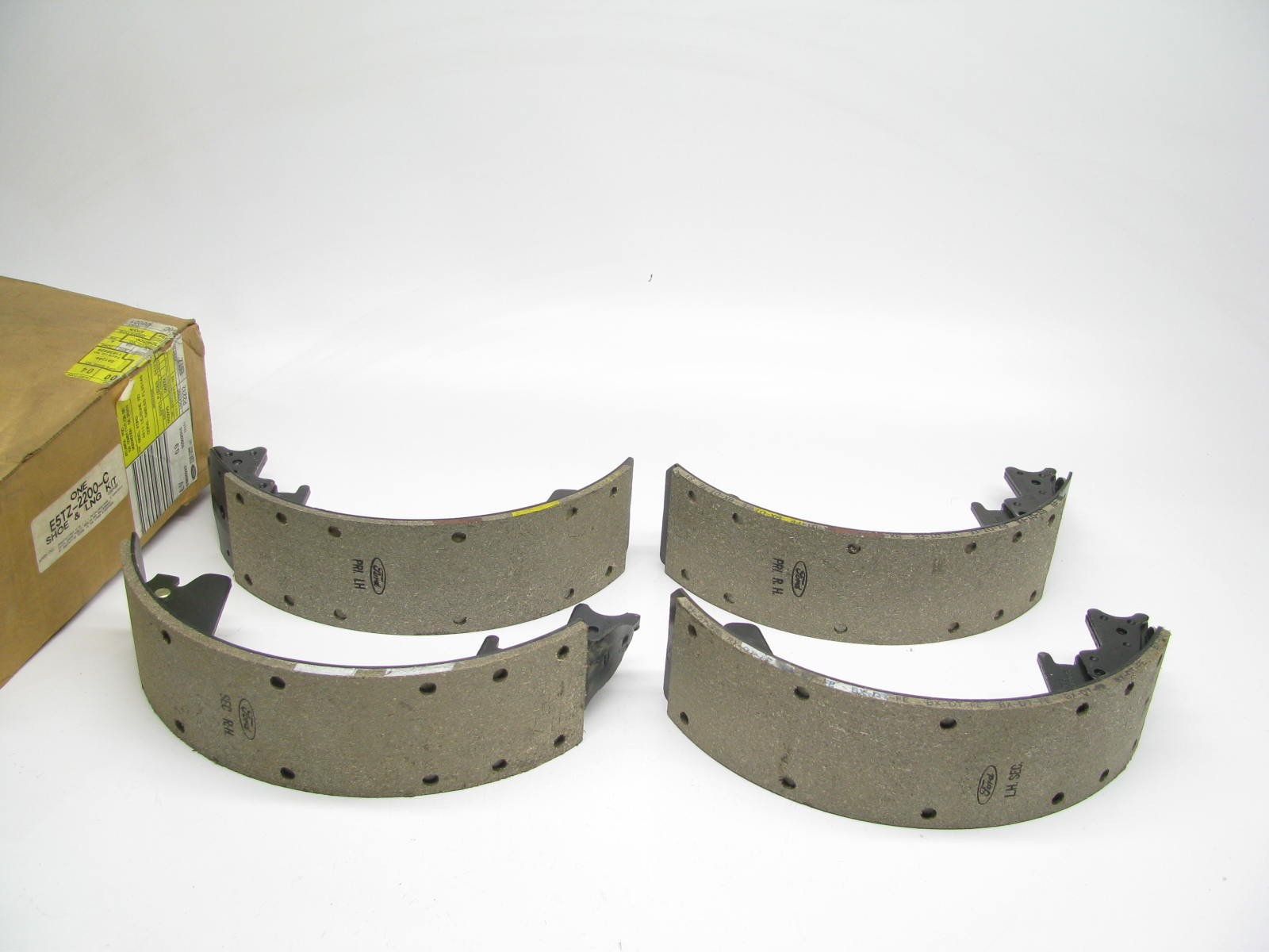 NEW GENUINE OEM Ford E5TZ-2200-C Rear Brake Shoes - 85-98 E250 E-350 F-250 F-350
