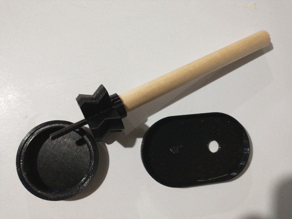 37mm Flare Launcher Cleaning Kit