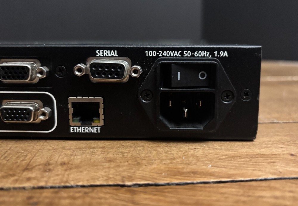 Barco PDS-902 SDI Digital Switcher unit with power cable