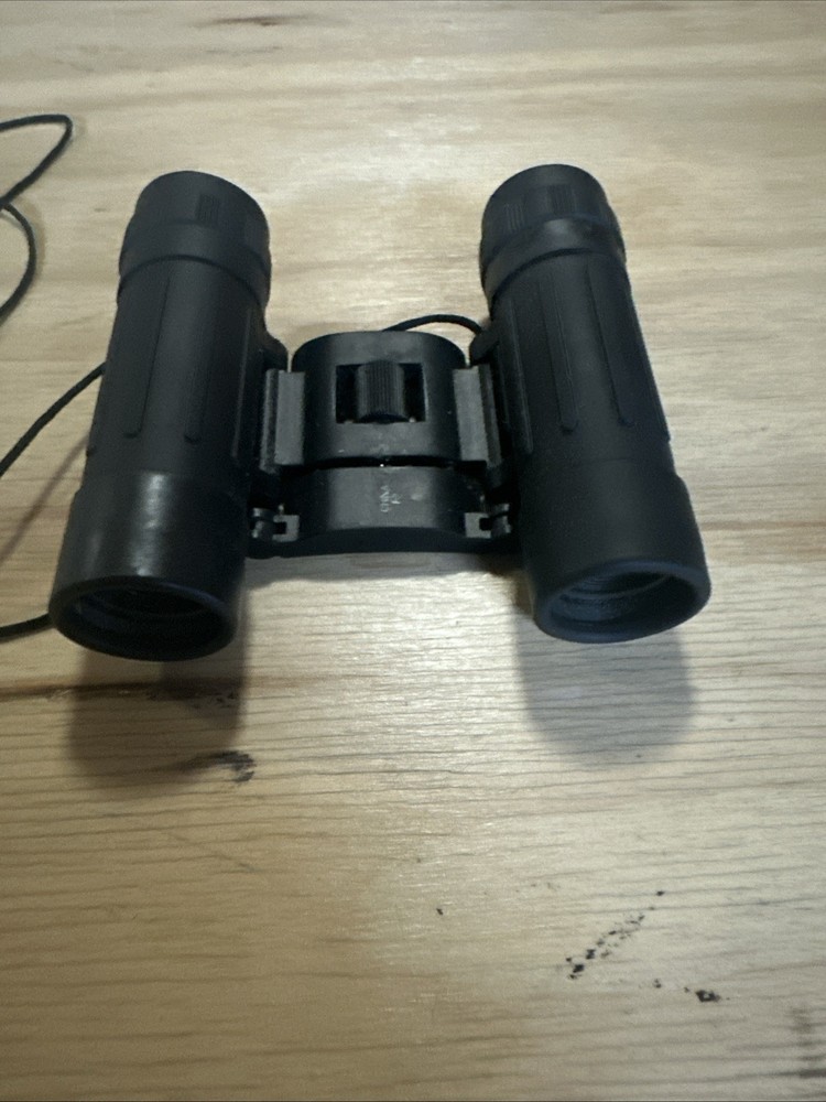 Tasco 10x 25 Field Binoculars