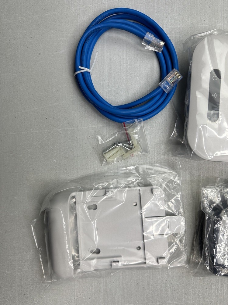 Cisco WAP121 Wireless-N Access Point with Single Point Setup New Opened