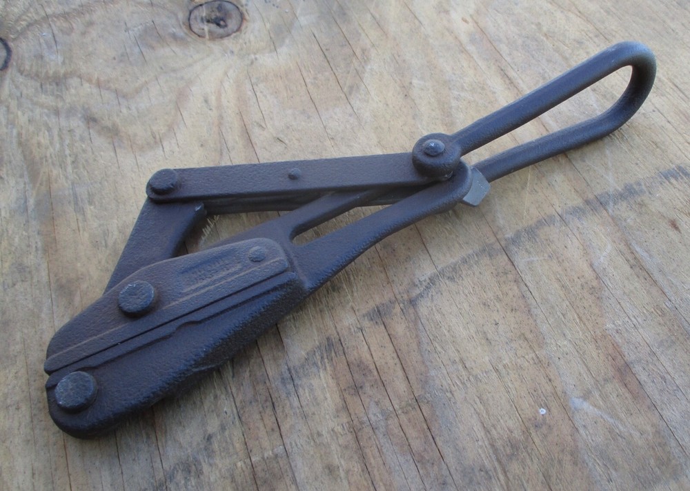 KLEIN 1613-40 MADE IN USA CABLE WIRE PULLER