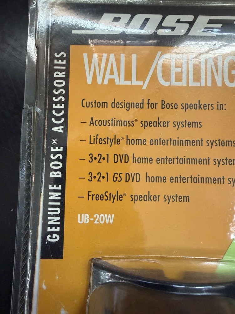 BOSE Black UB-20W Wall Ceiling / Bracket New Includes Mounting Hardware