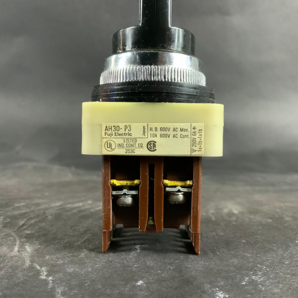 FUJI AH30-P3 SELECTOR SWITCH ($15 OBO)