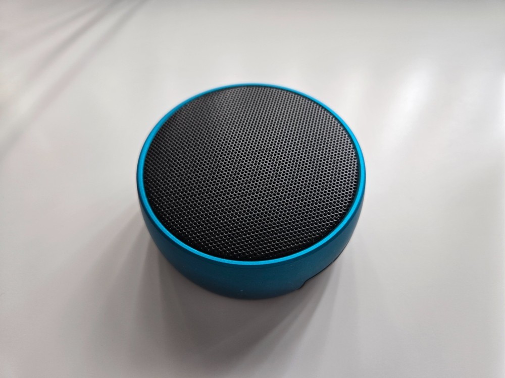 Long Run Technologies Wireless Bluetooth Speaker, Blue (Older Version)