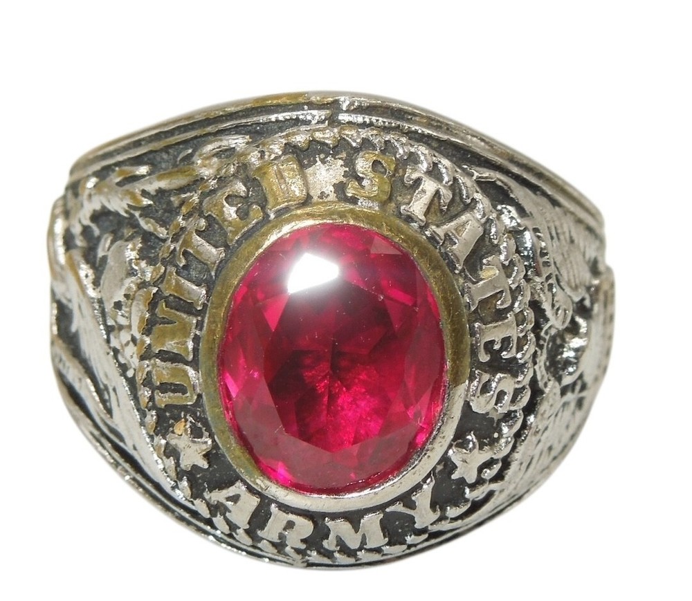 Vietnam War US Army Ring EGRI Marked