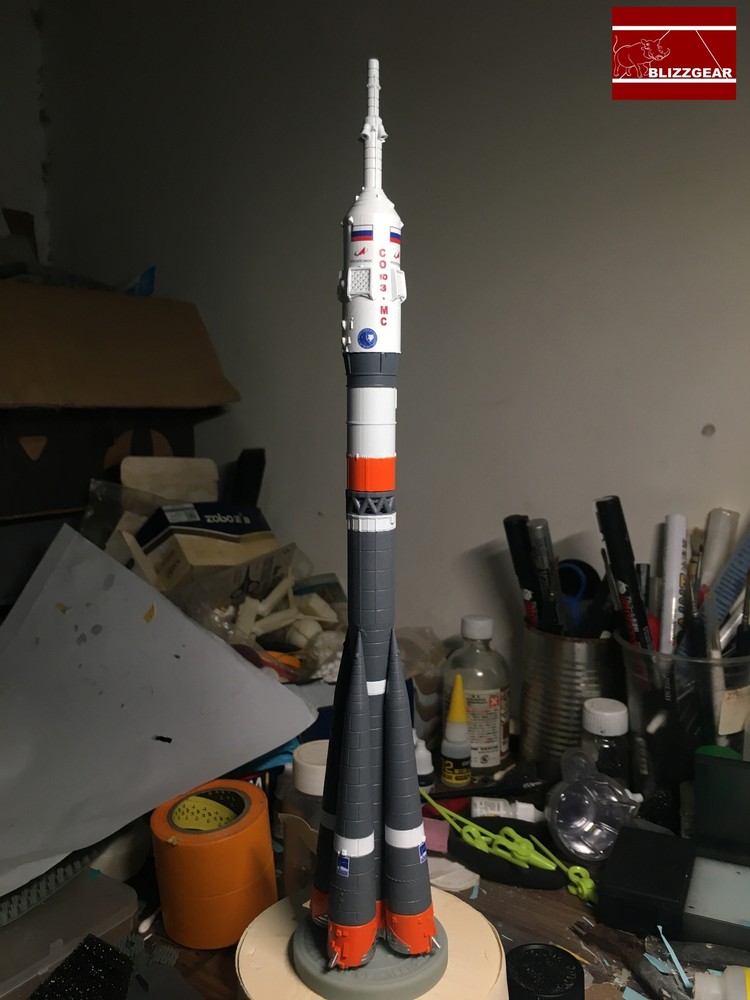 1:200 Scale Russian Soyuz carry rocket model Finished Painted product