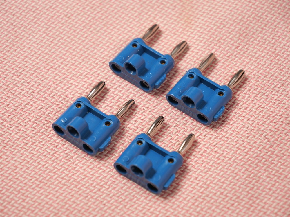 Four Pomona MDP Stackable Double Banana Plug with Cable Guide 4 Pack Blue