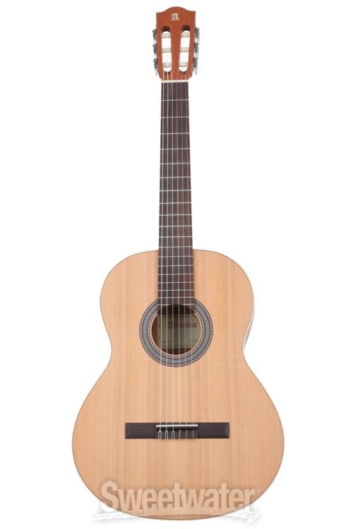 Alhambra 1 OP Nylon-string Classical Guitar - Natural