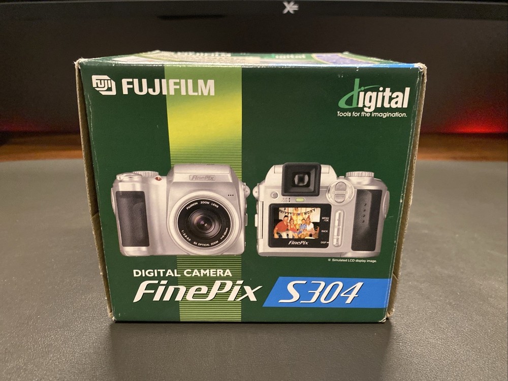Fujifilm FinePix S304 Digital Camera Silver Working Condition