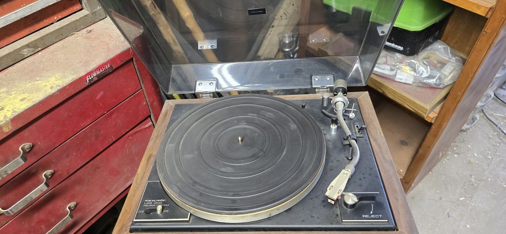 Realistic Stereo Record Player and Speaker Vintage