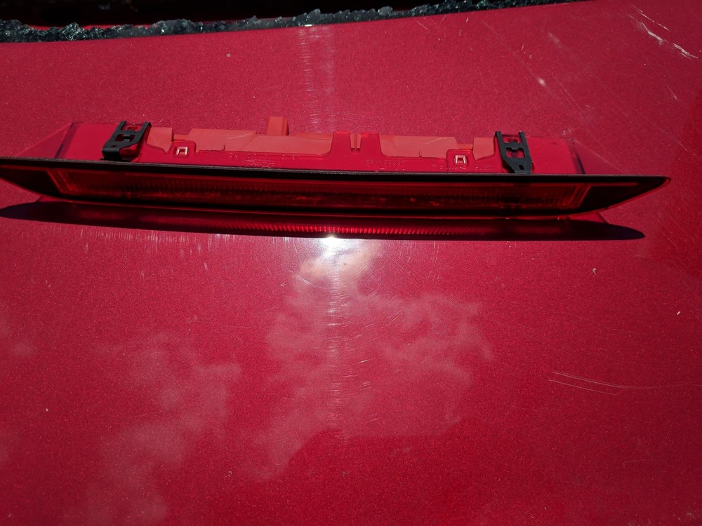 2014 FOCUS LID MOUNT 3RD BRAKE LIGHT USED OEM
