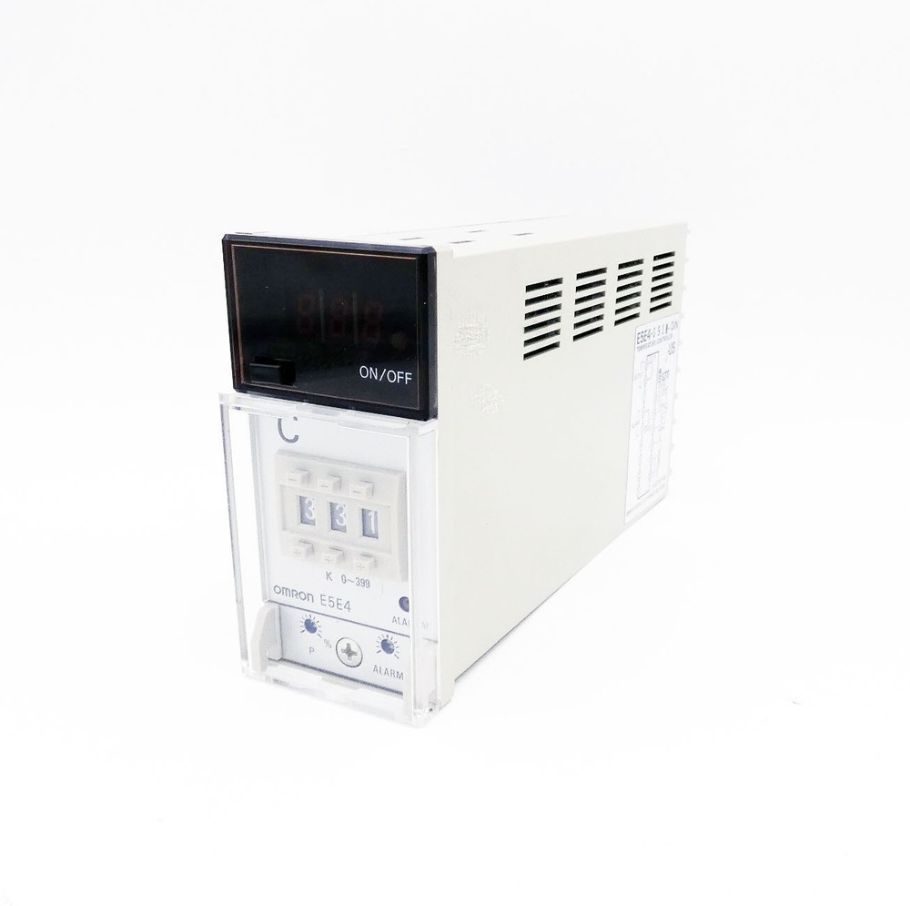 OMRON E5E4-S91K-DIN 50/60Hz Temperature Controller -Unused-