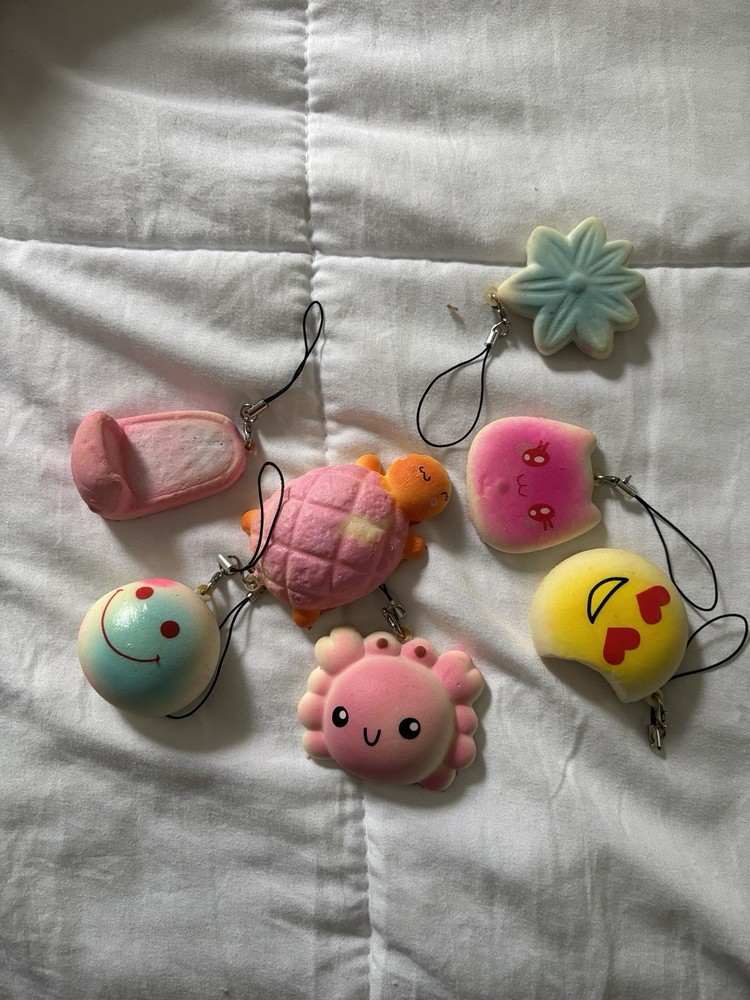 7 Piece Squishy Random Keychains