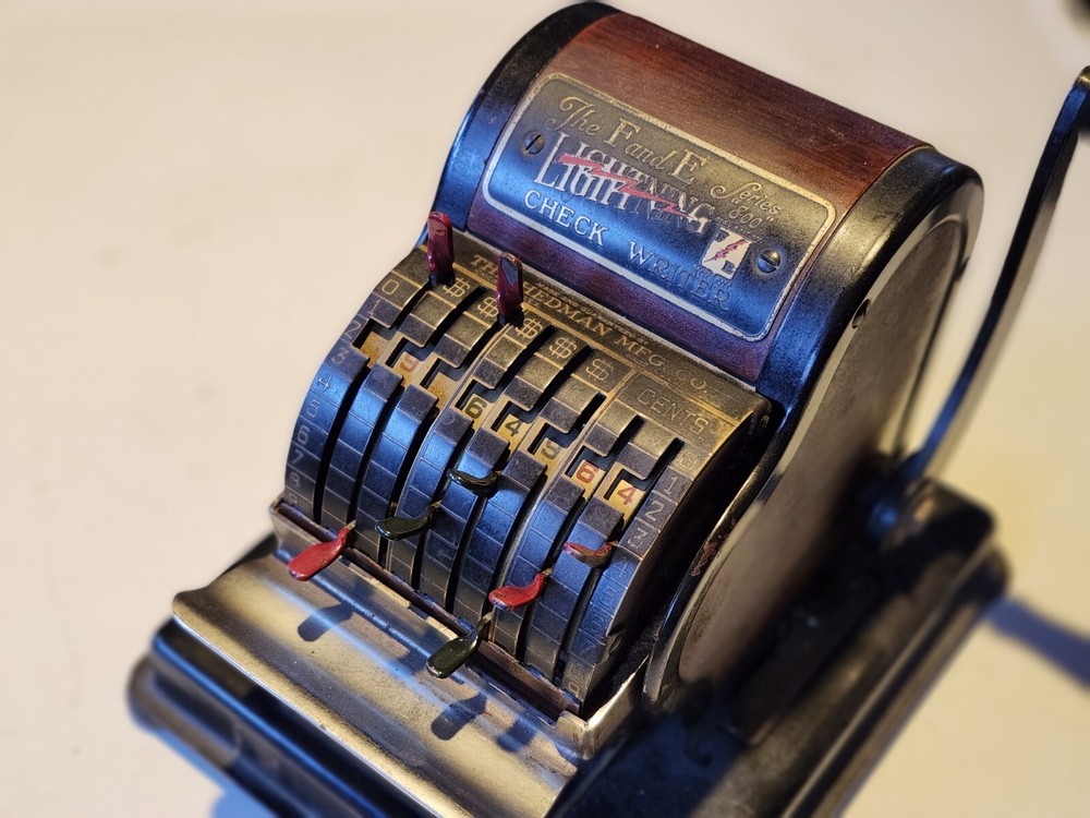 Vintage F & E Lightning Series 800 Check Writer Hedman Manufacturing