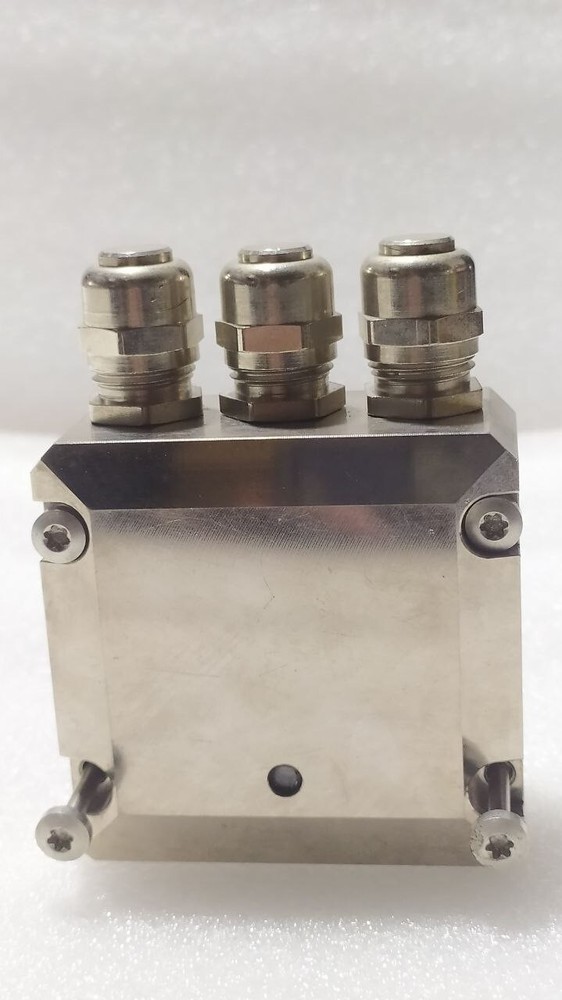 BAUMER PROFIBUS DP-V0 CONNECTION BOX NEW