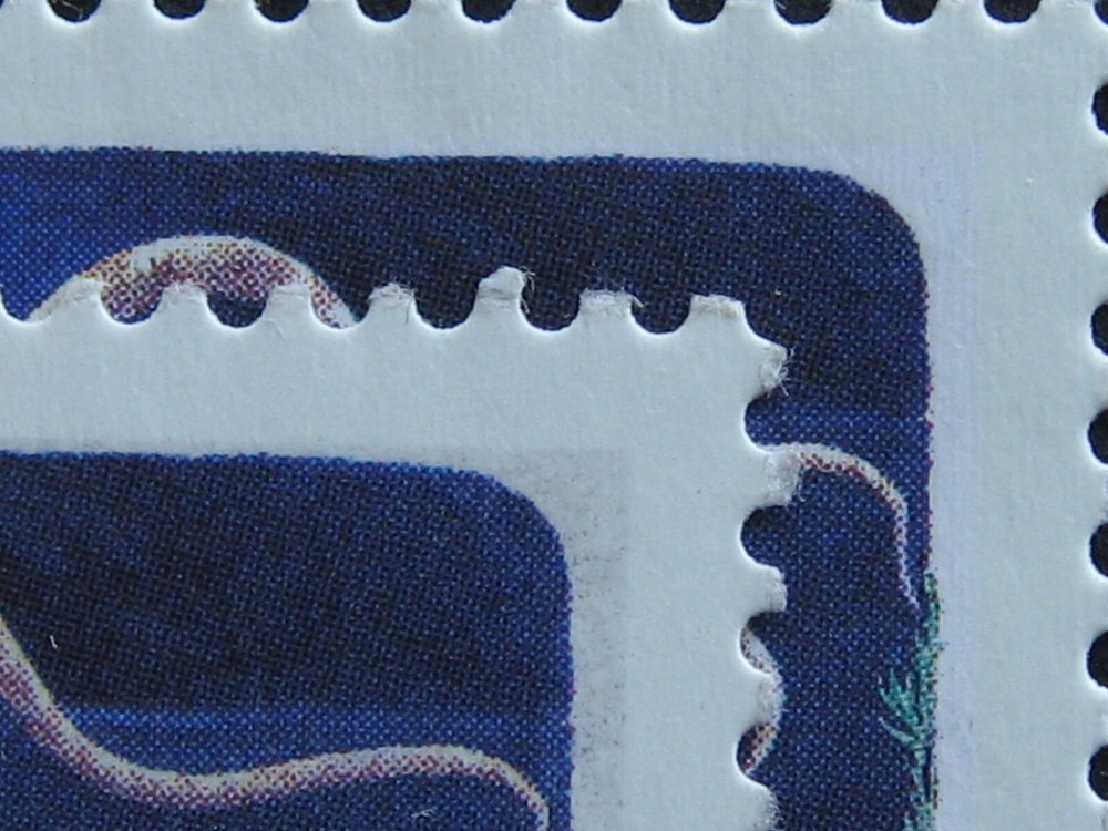 Canada print error double or extra black rarer perf Ut 1290 + a regular 1290a