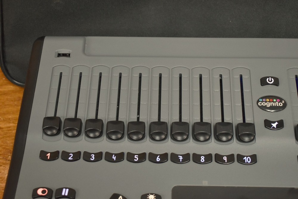 Pathway Cognito² Starter 512 Model 0700-7111 Lighting Console