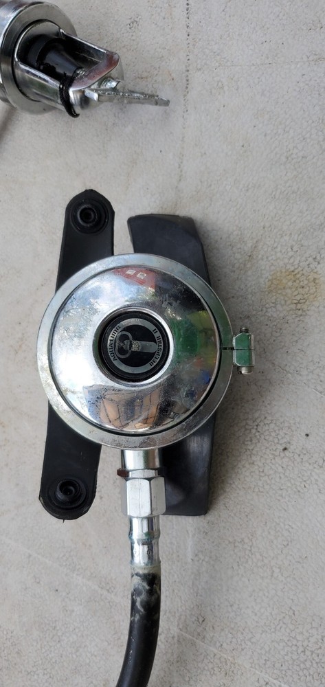 US Divers Aqua Lung DeepStar II Regulator Set SCUBA
