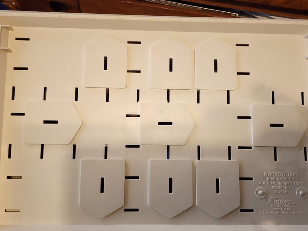 Fellowes Workstation High Capacity Multi Media Disk Tray #90335 in VG Condition