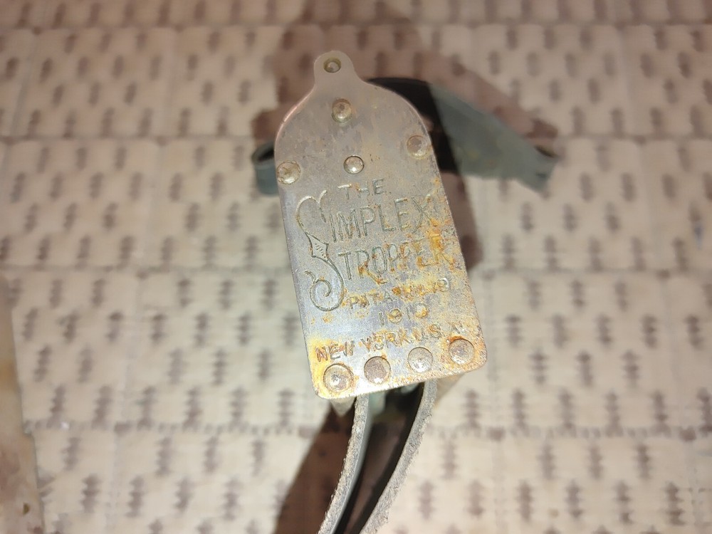 Antique Simplex Automatic Razor Stropper pat 1910 New York