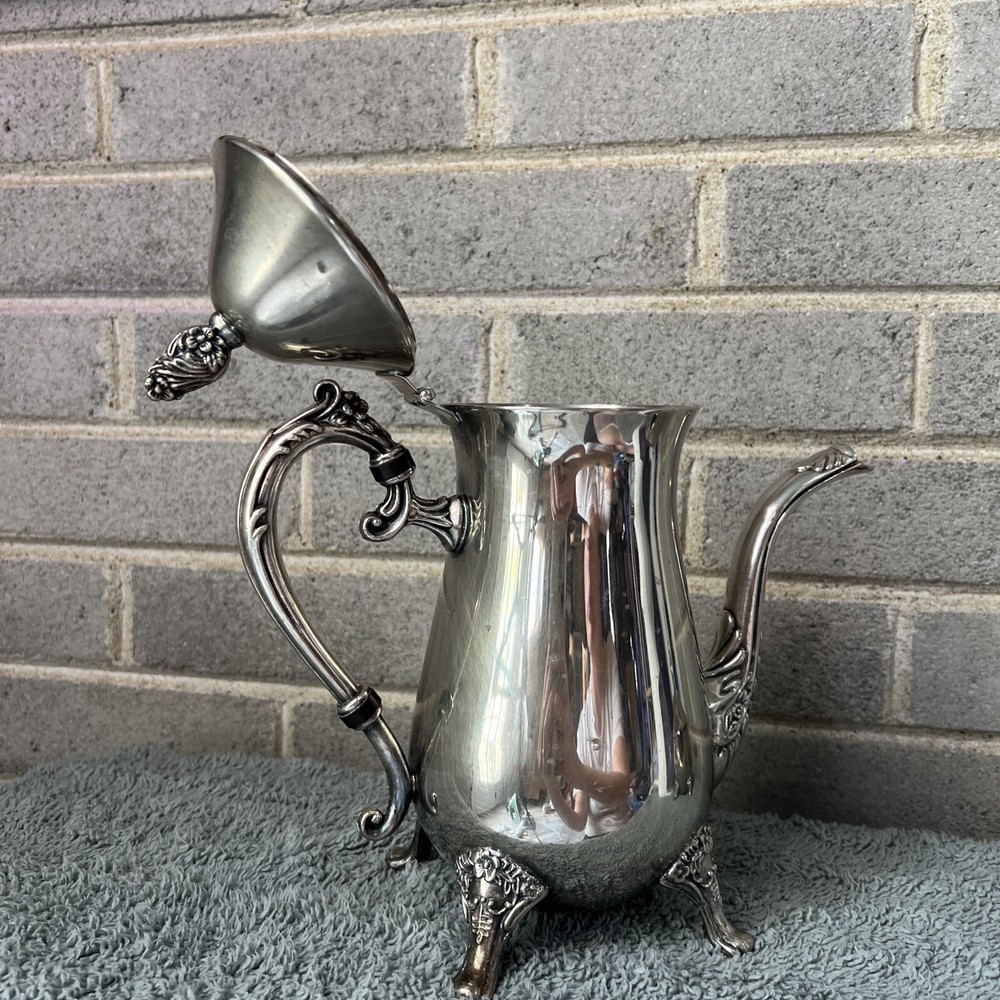 Oneida Silver Plate 2 Piece Teapot + Creamer