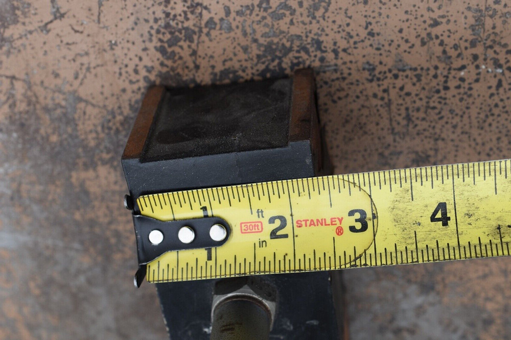 eclipse magnetic base with toggle switch