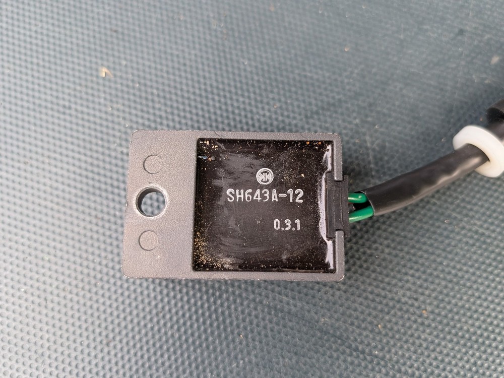 Yamaha waverunner outboard Voltage rectifier regulator (SH643A12)