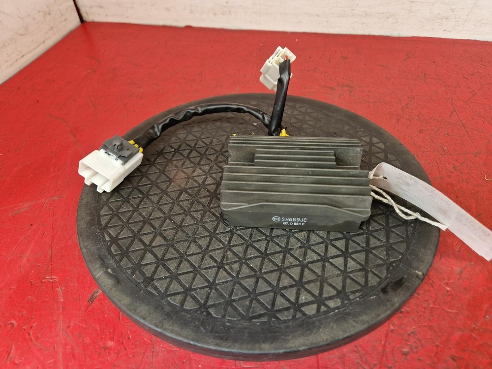 PIAGGIO MP3 300 LT REGUALTOR RECTIFIER 2019