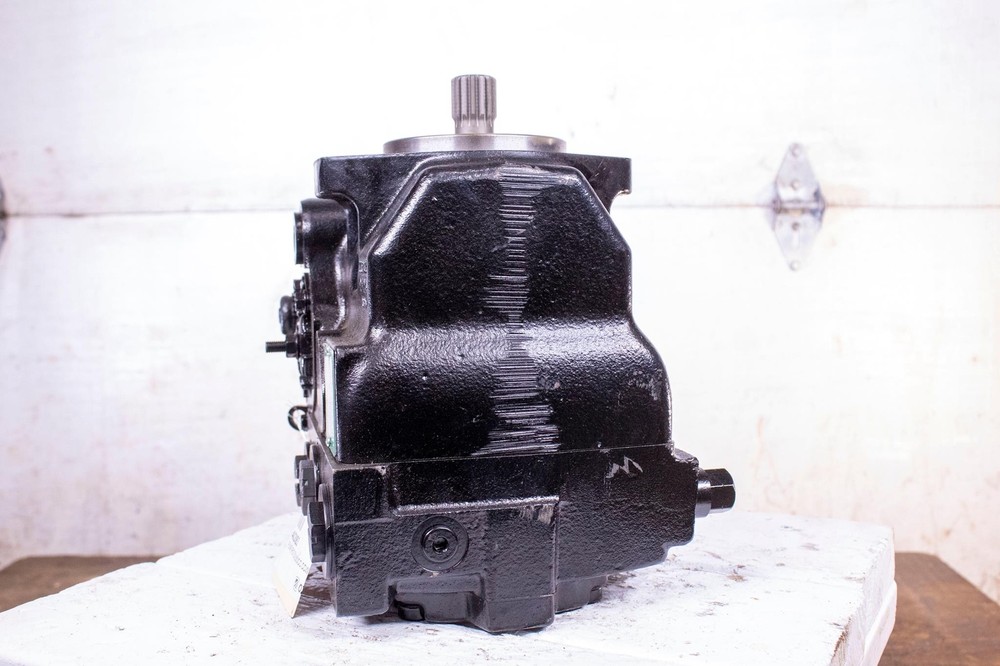 Danfoss 402883 Piston Pump